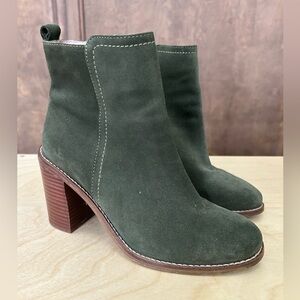 Seychelles Olive Green Suede Zipper Ankle Boots